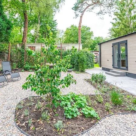 Canary Wellness - Sauna & Hottub Hoenderloo