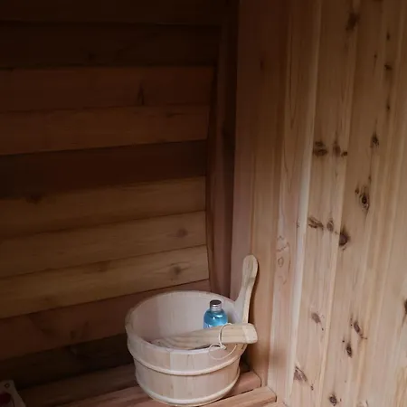 Canary Wellness - Sauna & Hottub *