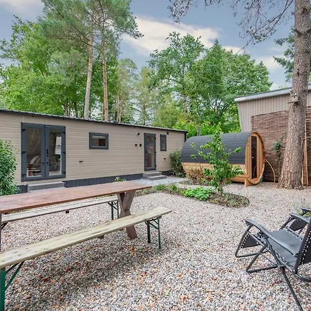 Canary Wellness - Sauna & Hottub * Hoenderloo