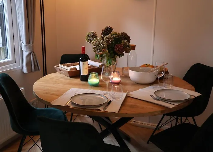 Canary Wellness - Sauna & Hottub *